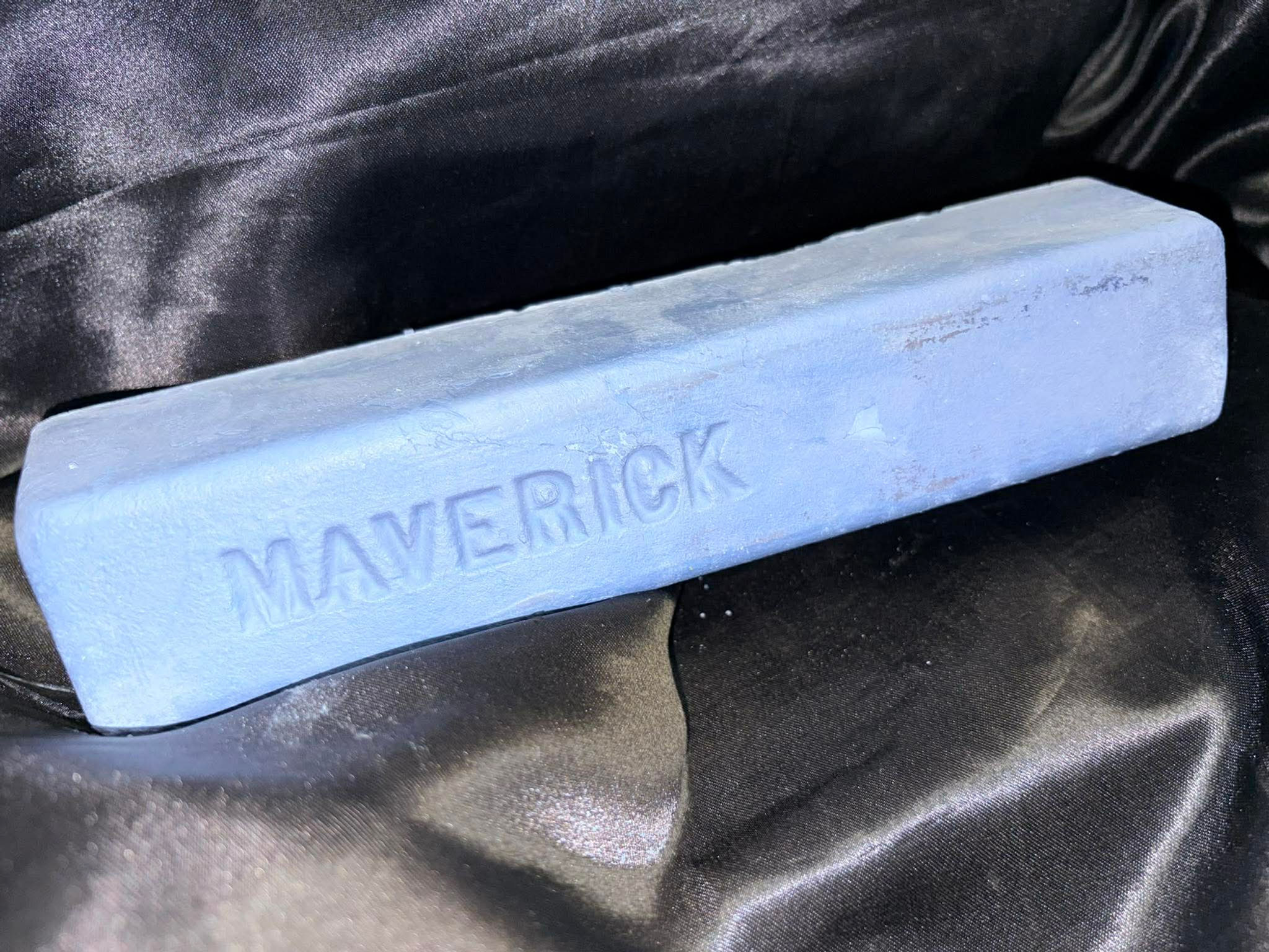 Rouge Polishing Compound Bar - Blueberry