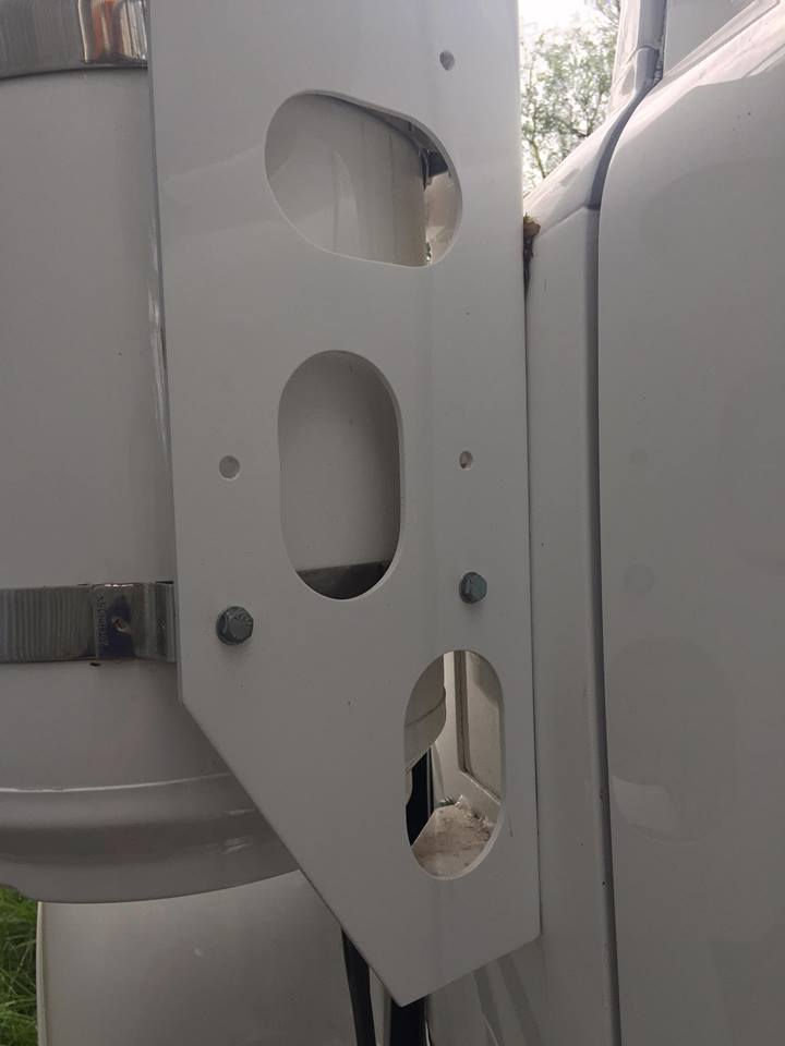 Steel Brackets Air Cleaner To Suit Passenger Side