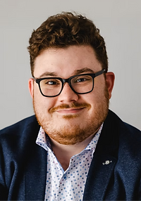 rosser headshot_edited.png