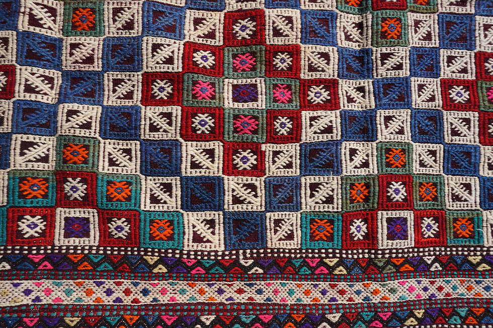 Miniatura: Extraordinaria Alfombra Cicim Izmir, tejida 1.70 cm x 2.50 cm