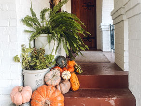 3 Tips for an Affordable Fall Porch  