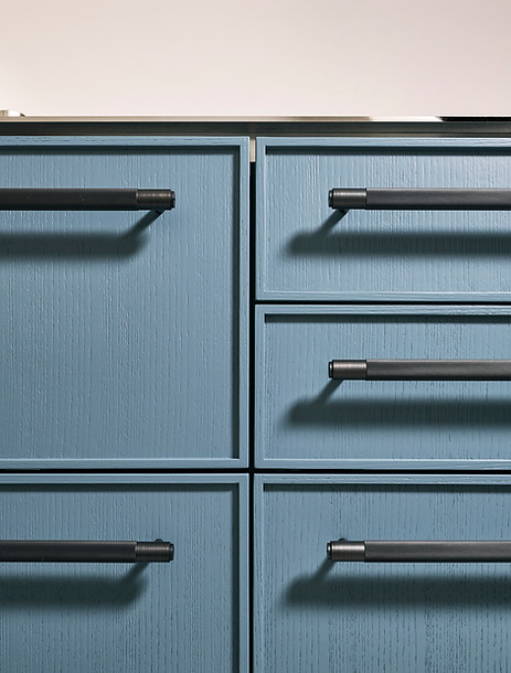 i8_drawer_front_detail.jpg