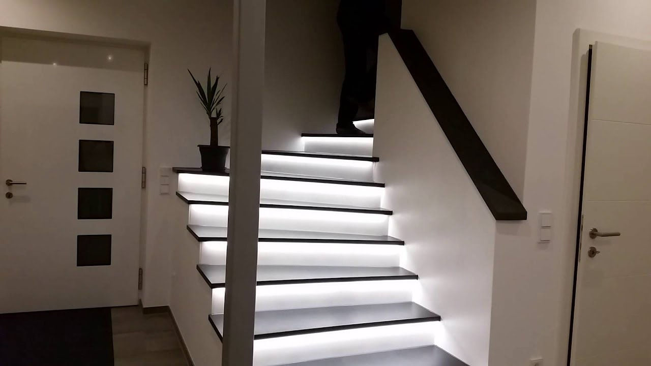 Running light staircase lighting - use case