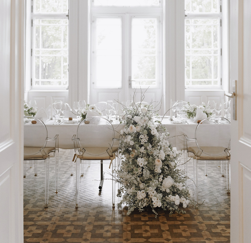 Luxury Wedding Elegant Decoration Fioritura Floral Weingut Von Winning_edited.jpg