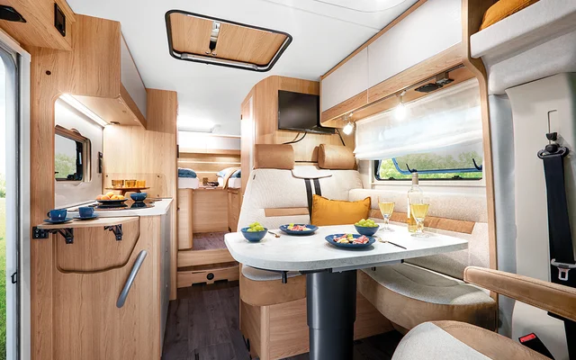 innenaufnahme-cruiser-dvfnh.webp