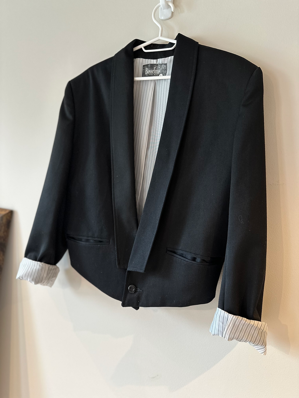 Miniatyrbilde: Kort dressjakke 