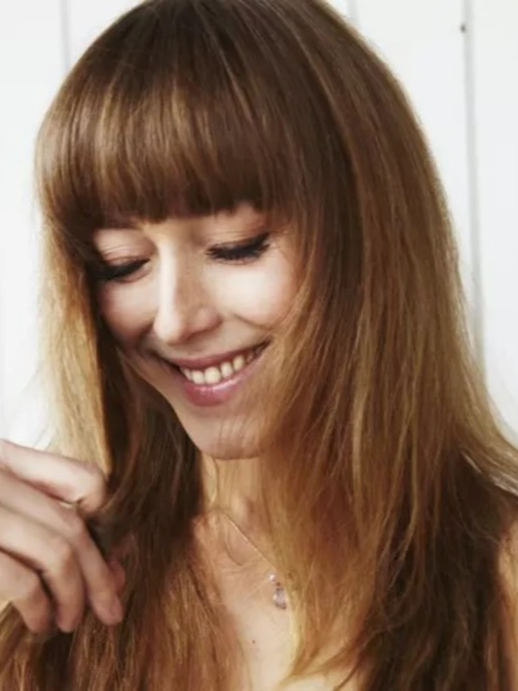 DH Solutions hair stylist website template - woman after root touch up