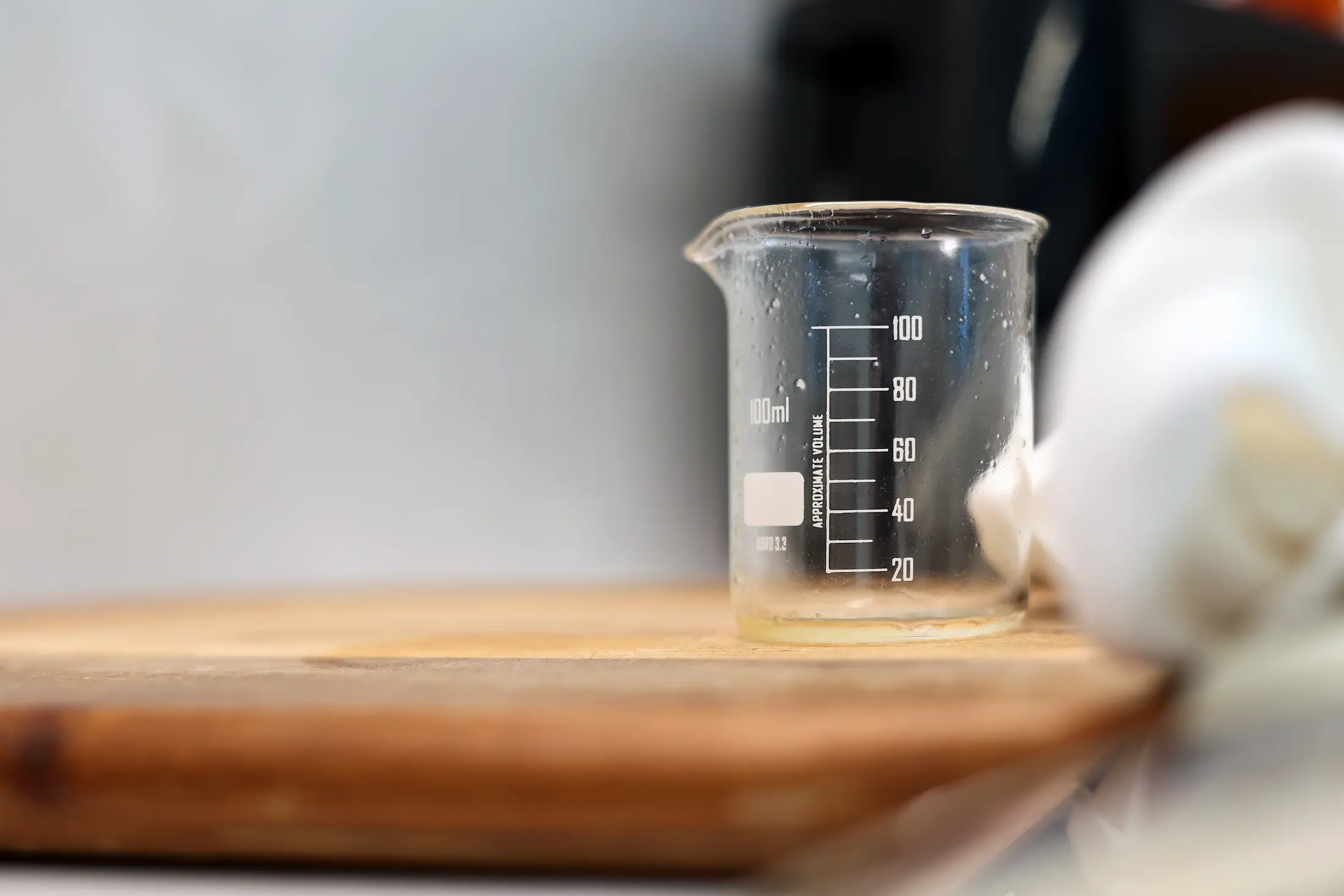 100 ml beaker