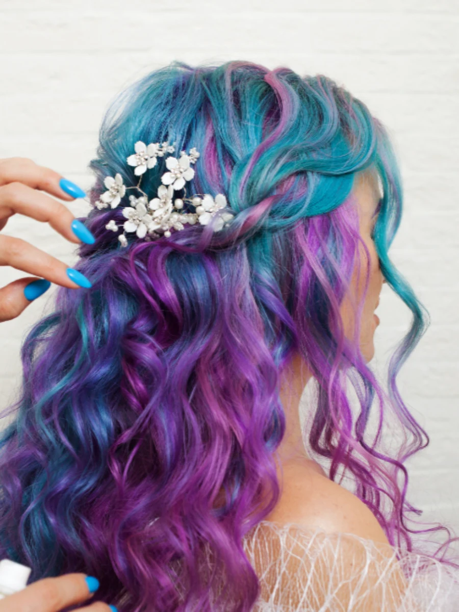 DH Solutions hair stylist website template - dyed hair in formal up-do