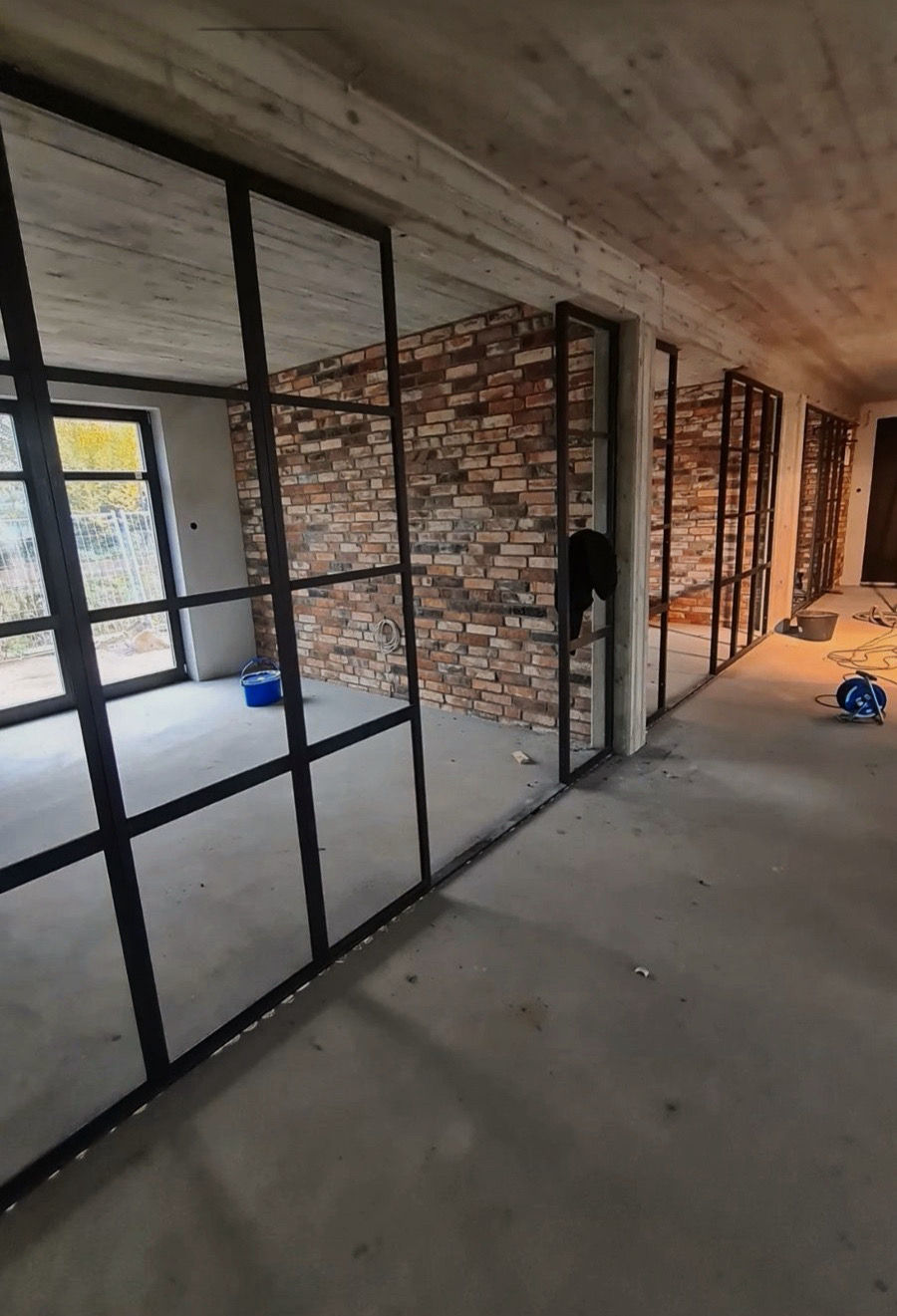 57D6C3C5-11C2-4EA5-B125-5C01165FE61B