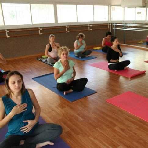 יוגה לנשים בהריון