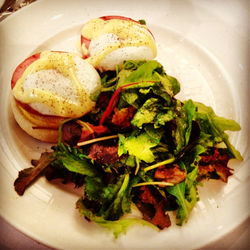 Classic Eggs Benedict