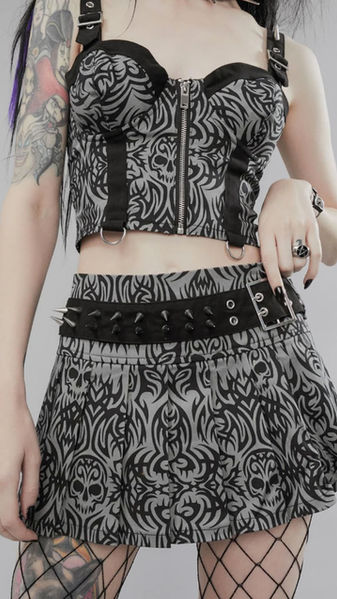 Widow-skull-damask-photo.jpg