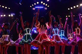 led-costume-03.jpeg