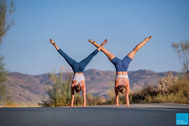 Straddle - Sheilina & Lena