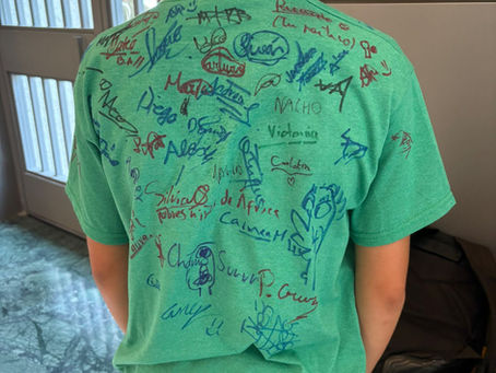 🎓 Entrega de Camisetas para los Alumnos de 6º de EP🎉