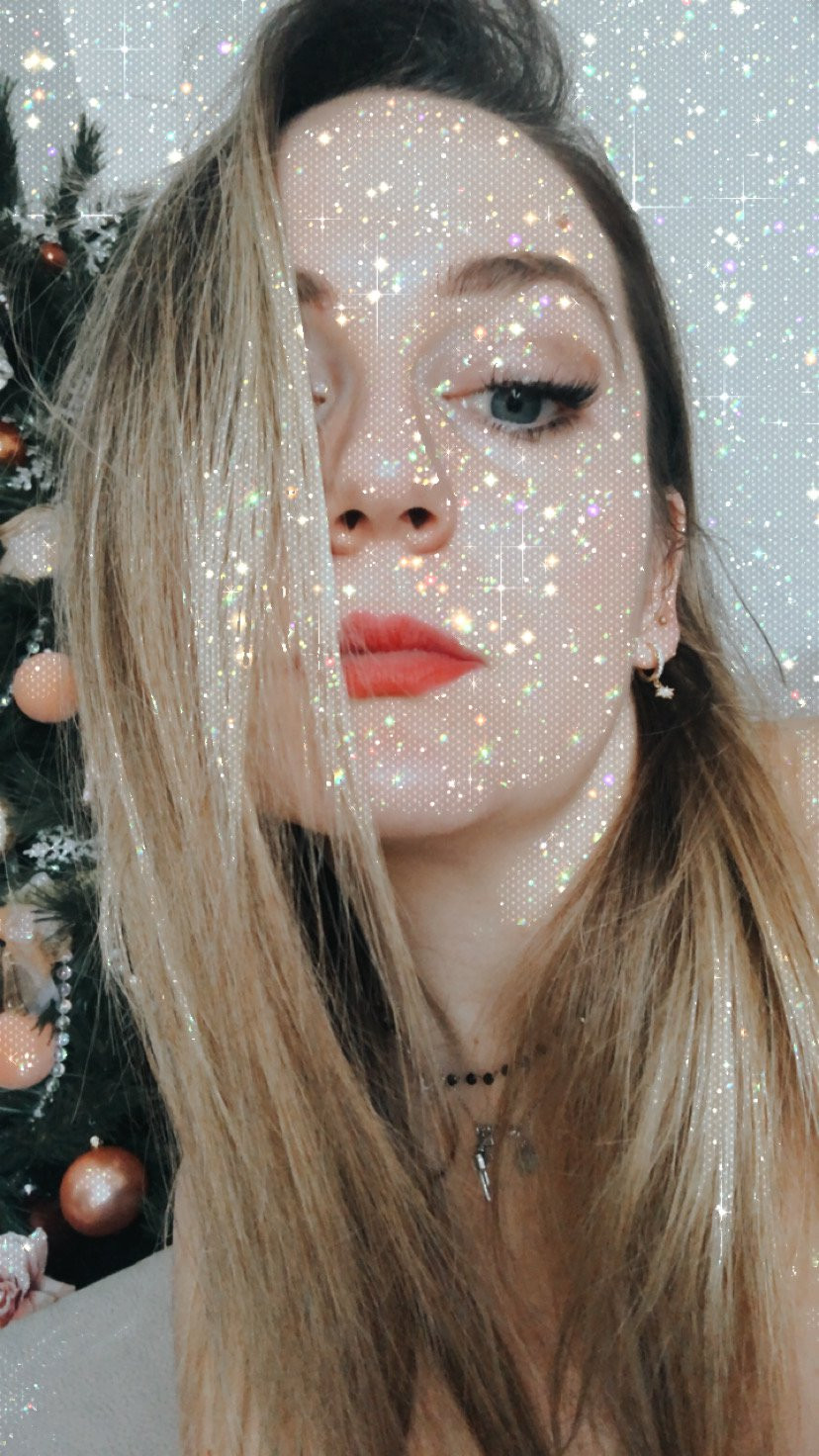 Featured user @luanavii on ShopLook.io