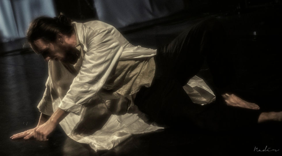 Contemporary Mime performance - Mr. Apocalypse