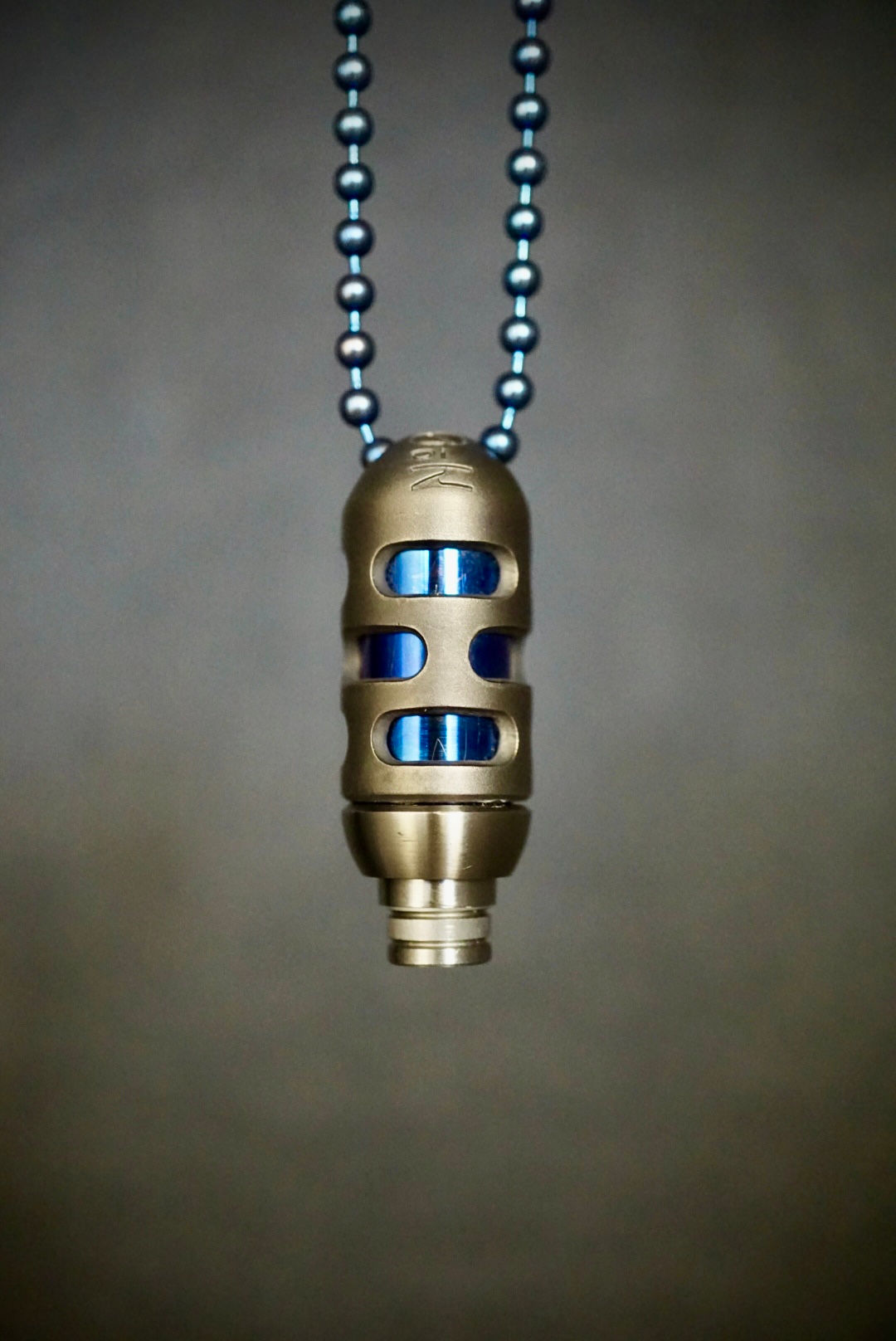 Clicker small, Titanium and Silver