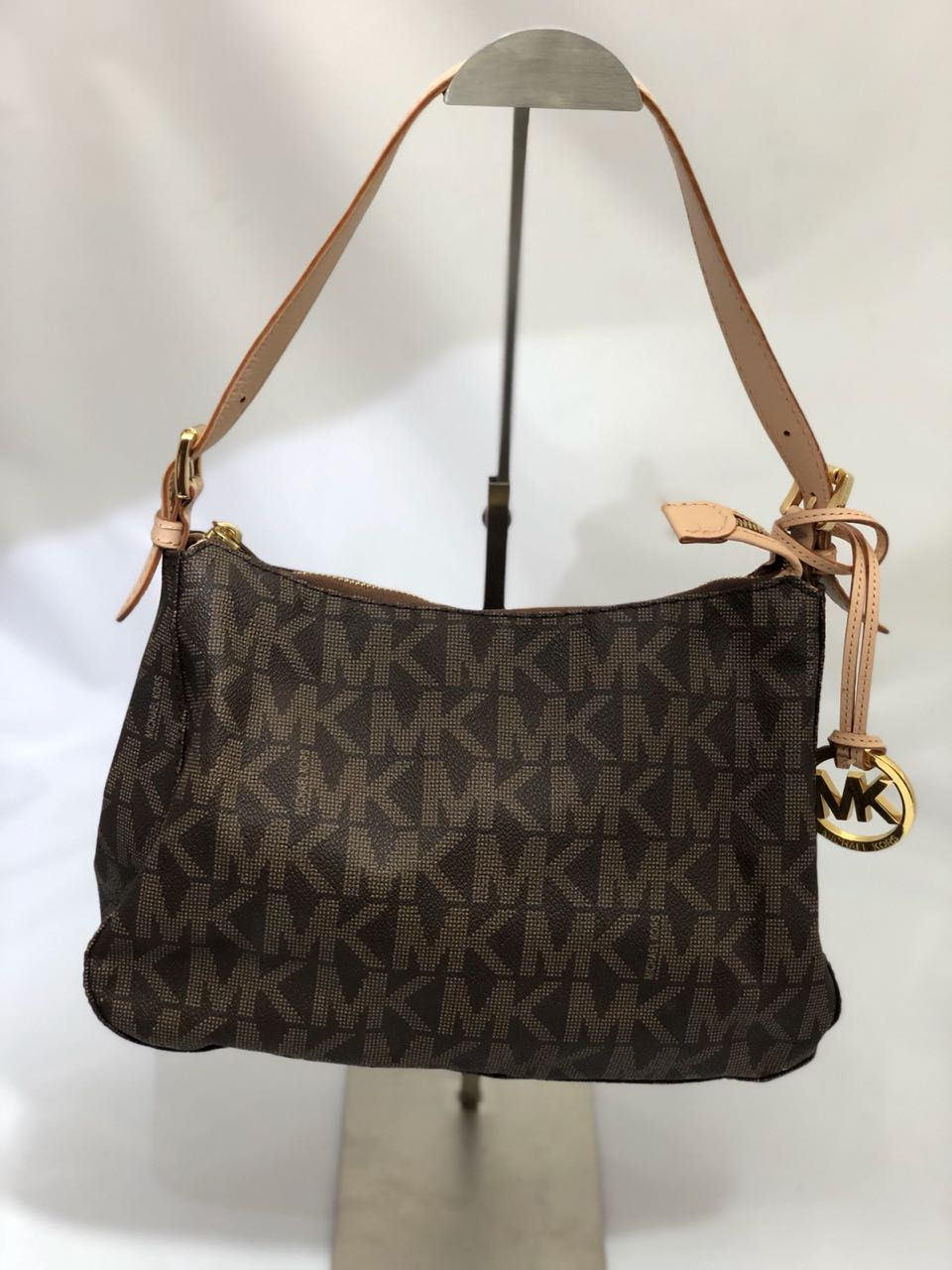 Miniatura: Bolsa Michael Kors Monograma