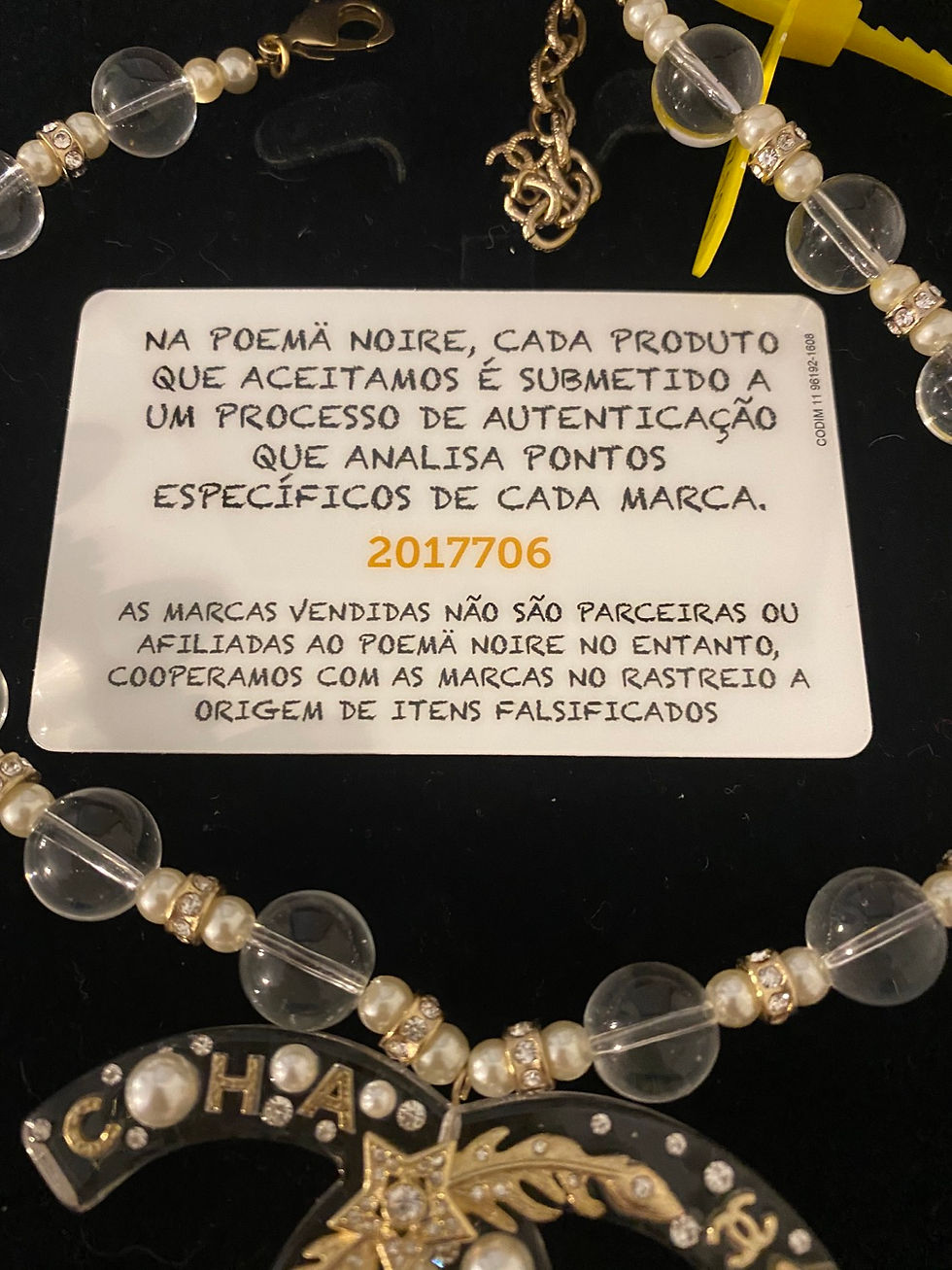 Miniatura: Colar Chanel, confeccionado em perola de resina transparente