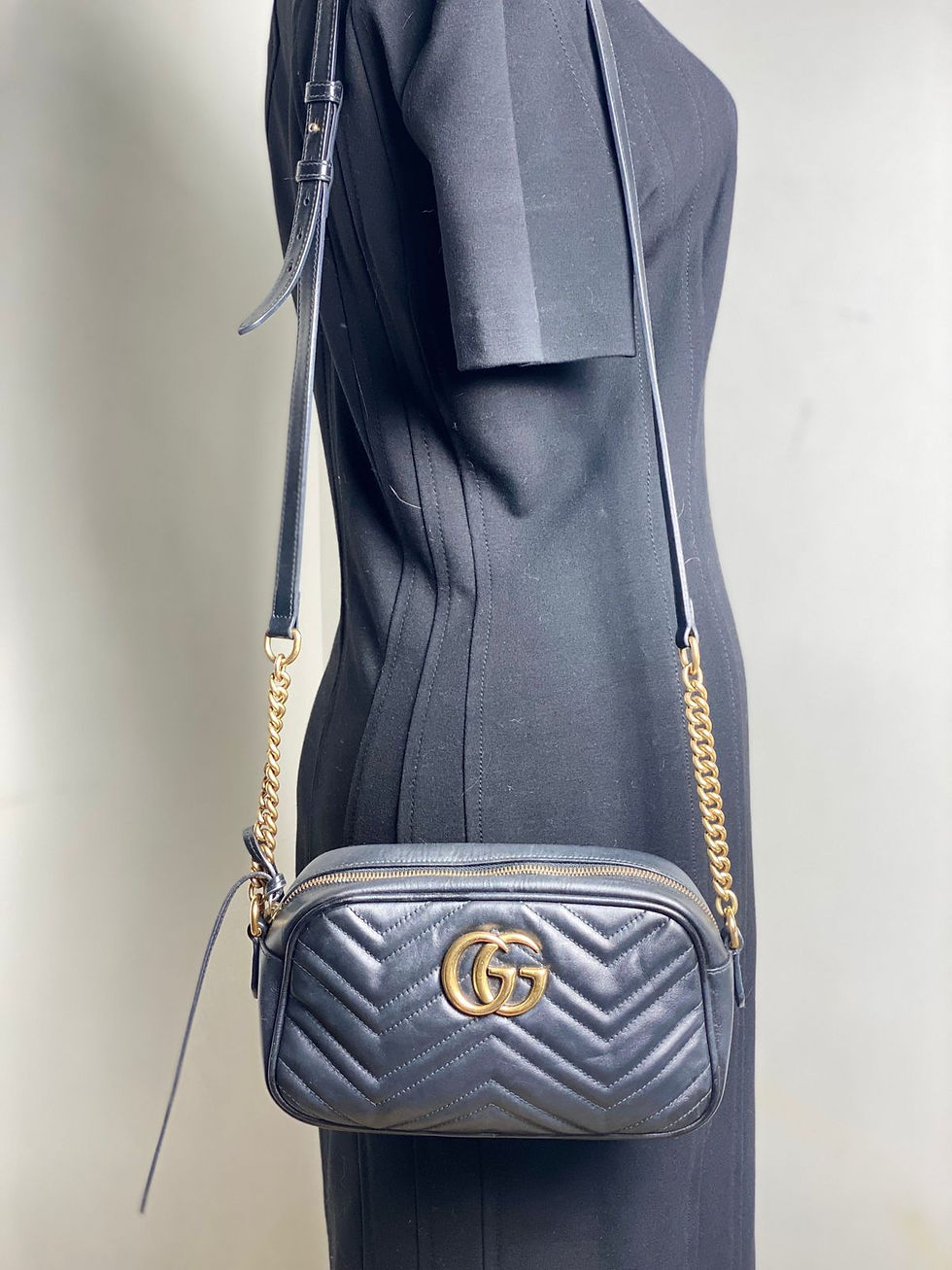 Miniatura: Bolsa Gucci GG Marmont Preta
