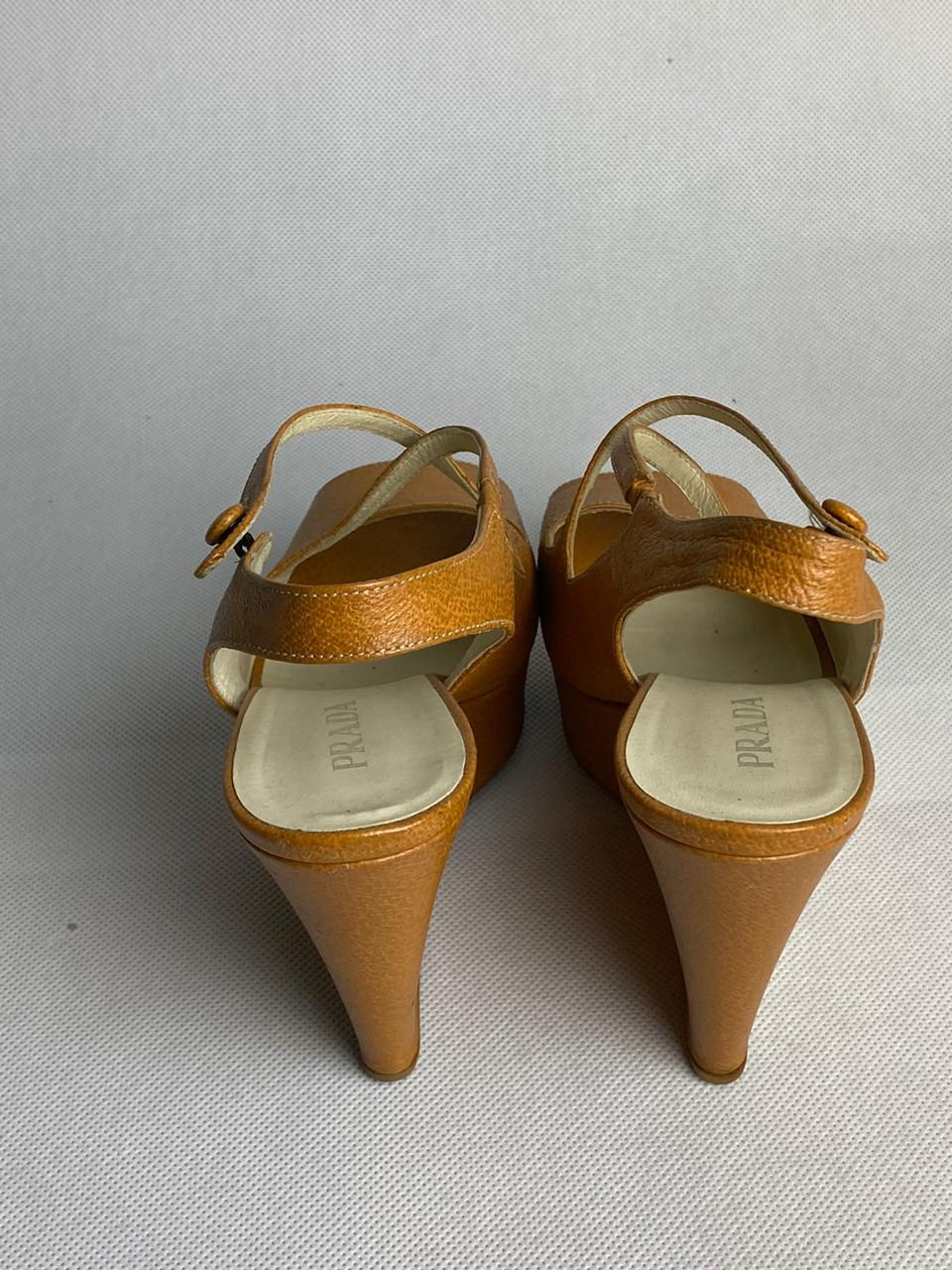 Miniatura: Sapato Prada Anabela