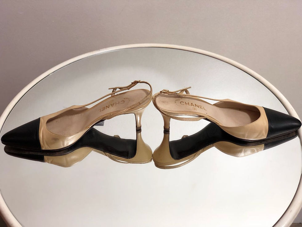 Miniatura: Sapato Chanel  modelo scarpin confeccionado em couro bicolor preto e nudes