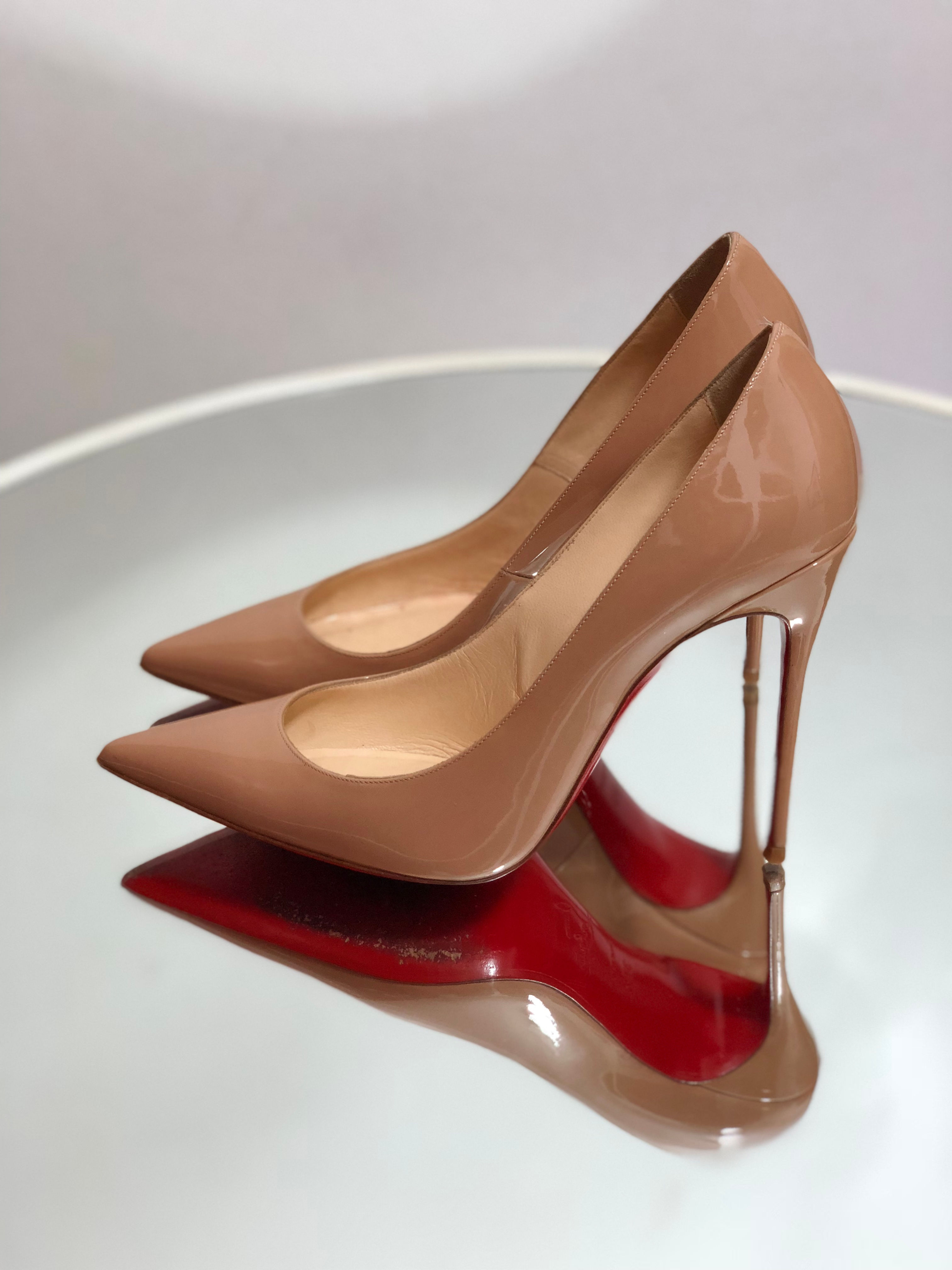 Sapato Christian Louboutin So Kate Nude