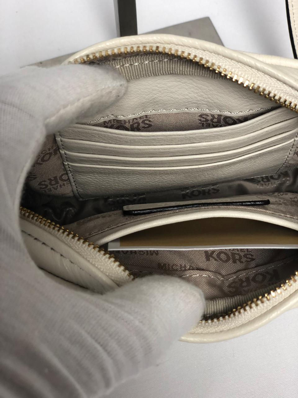 Miniatura: Bolsa transversal 'Jet Set Travel' média em CALF LEATHER Michael Kors