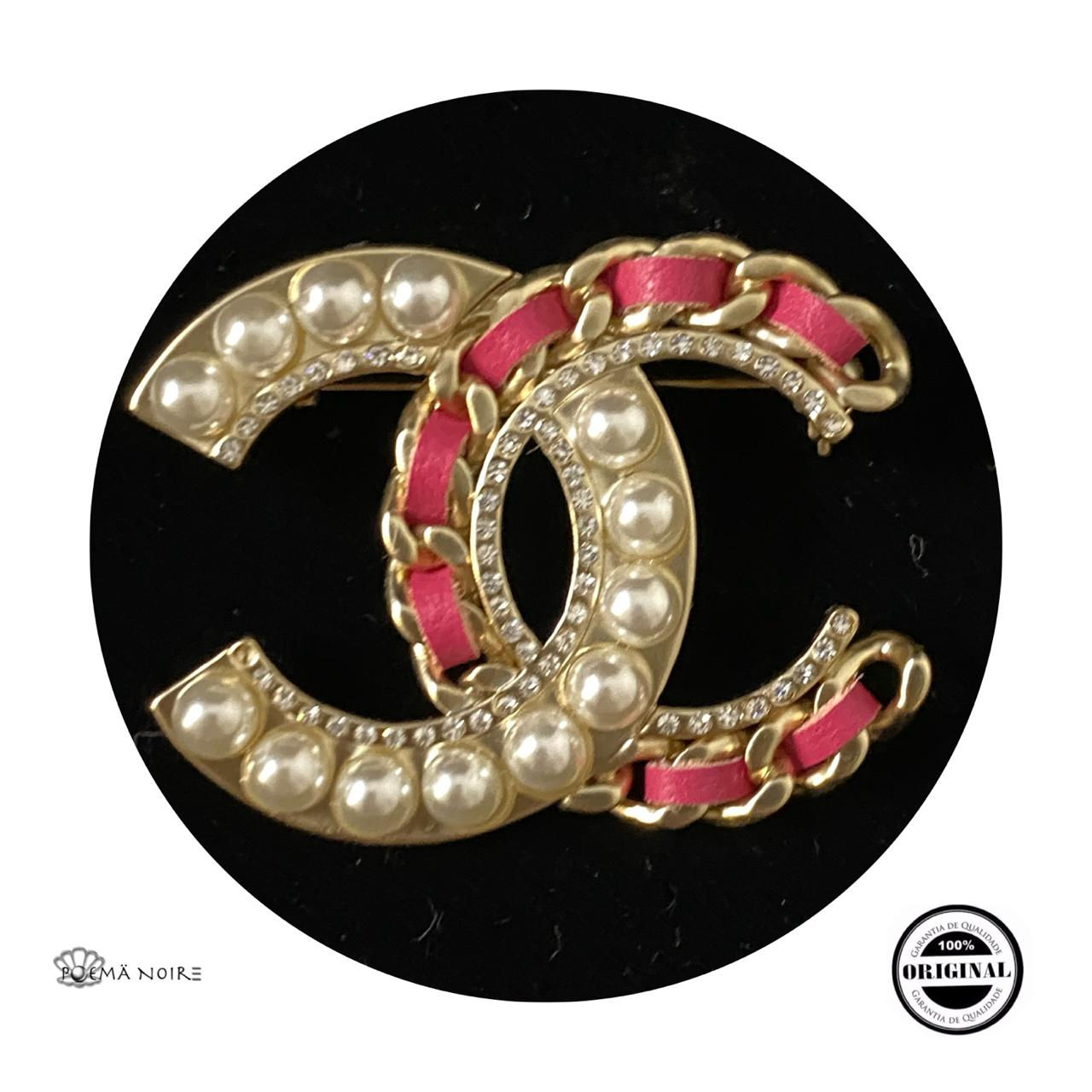 Broche Chanel Monograma