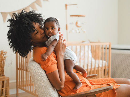 The chair method for gentle sleep training | The Peaceful Sleeper