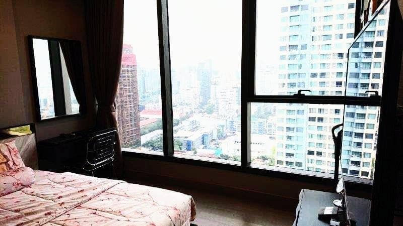 For Sale The Esse at Singha Complex