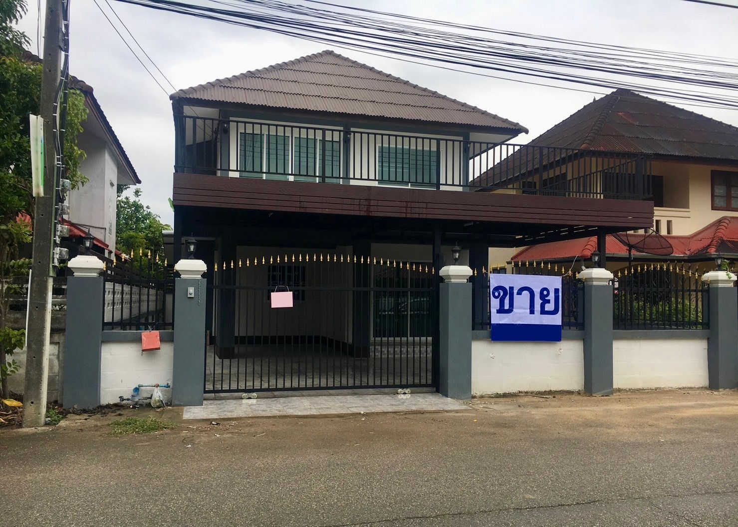 For Sale ขายบ้านเปล่า สภาพใหม่มาก ไม่มีเฟอร์นิเจอร์ อยู่โซนดอยสะเก็ด