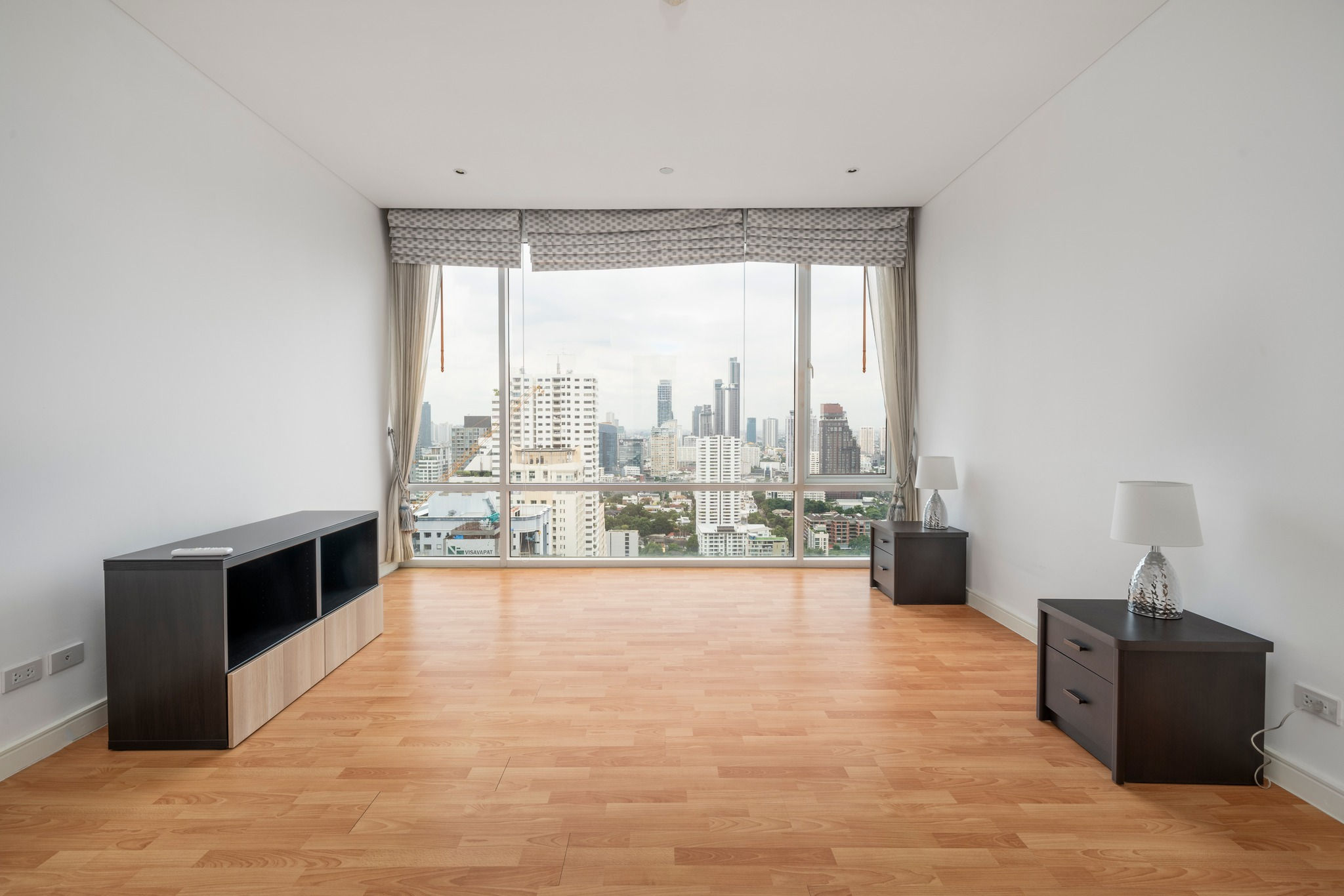 For Rent Fullerton Sukhumvit