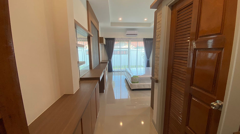 ภาพขนาดย่อ: For Sale ขายบ้านเดี่ยว พูลวิลล่า เนื้อที่เยอะ 100 ตรว.