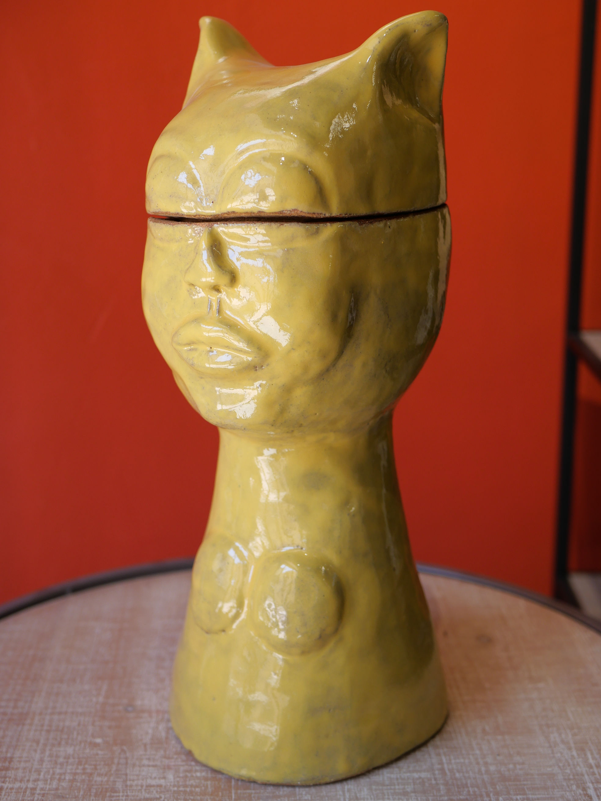 Sculpture en grès Tête jaune