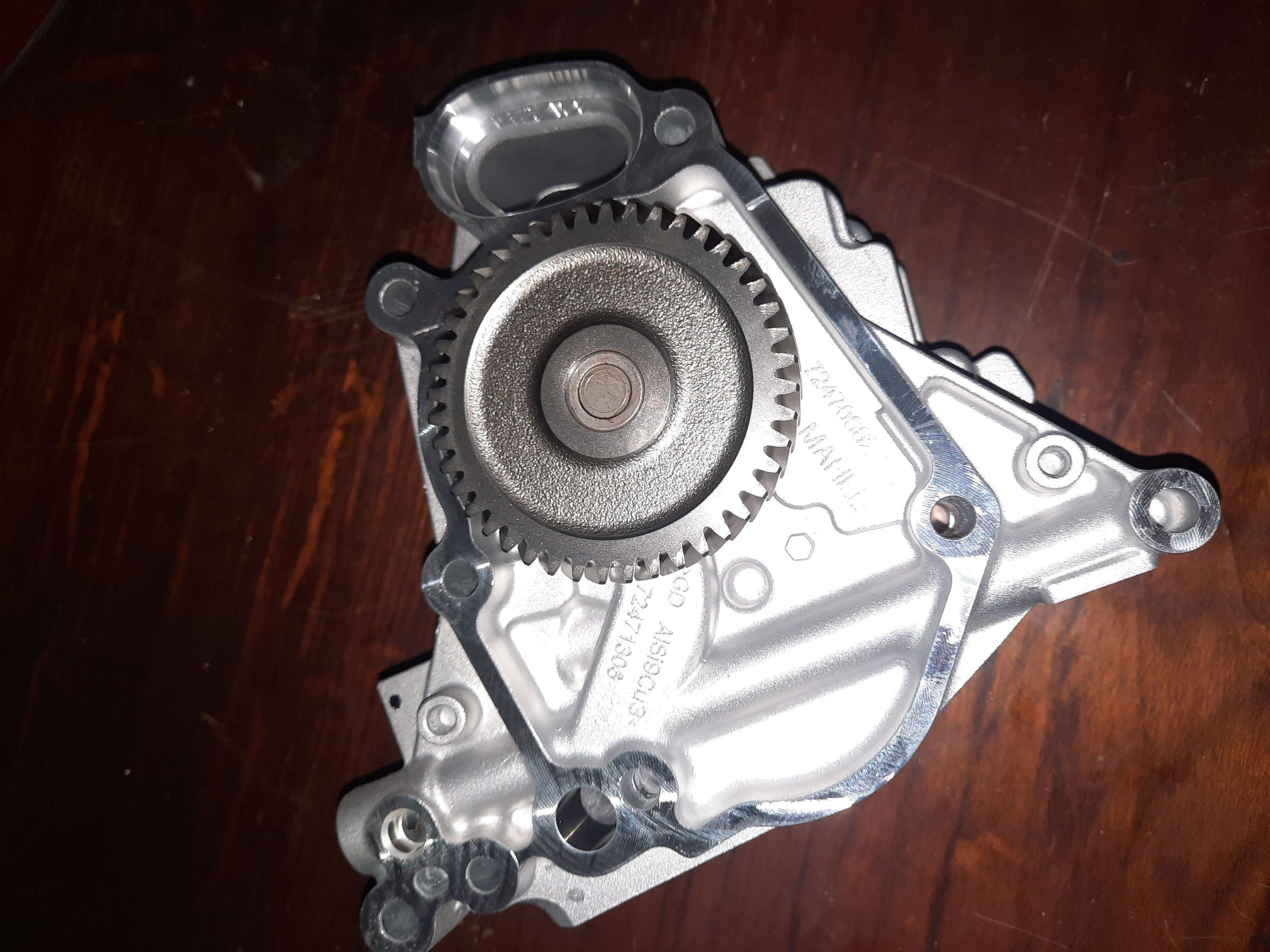 Brand New BMW F10 Oil Pump