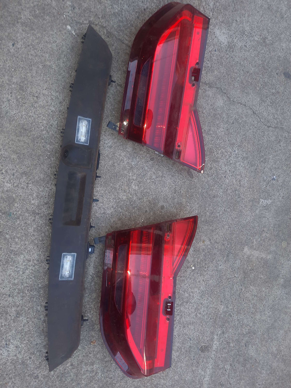 Thumbnail: Bmw 730d Bootlid Camera & Lights