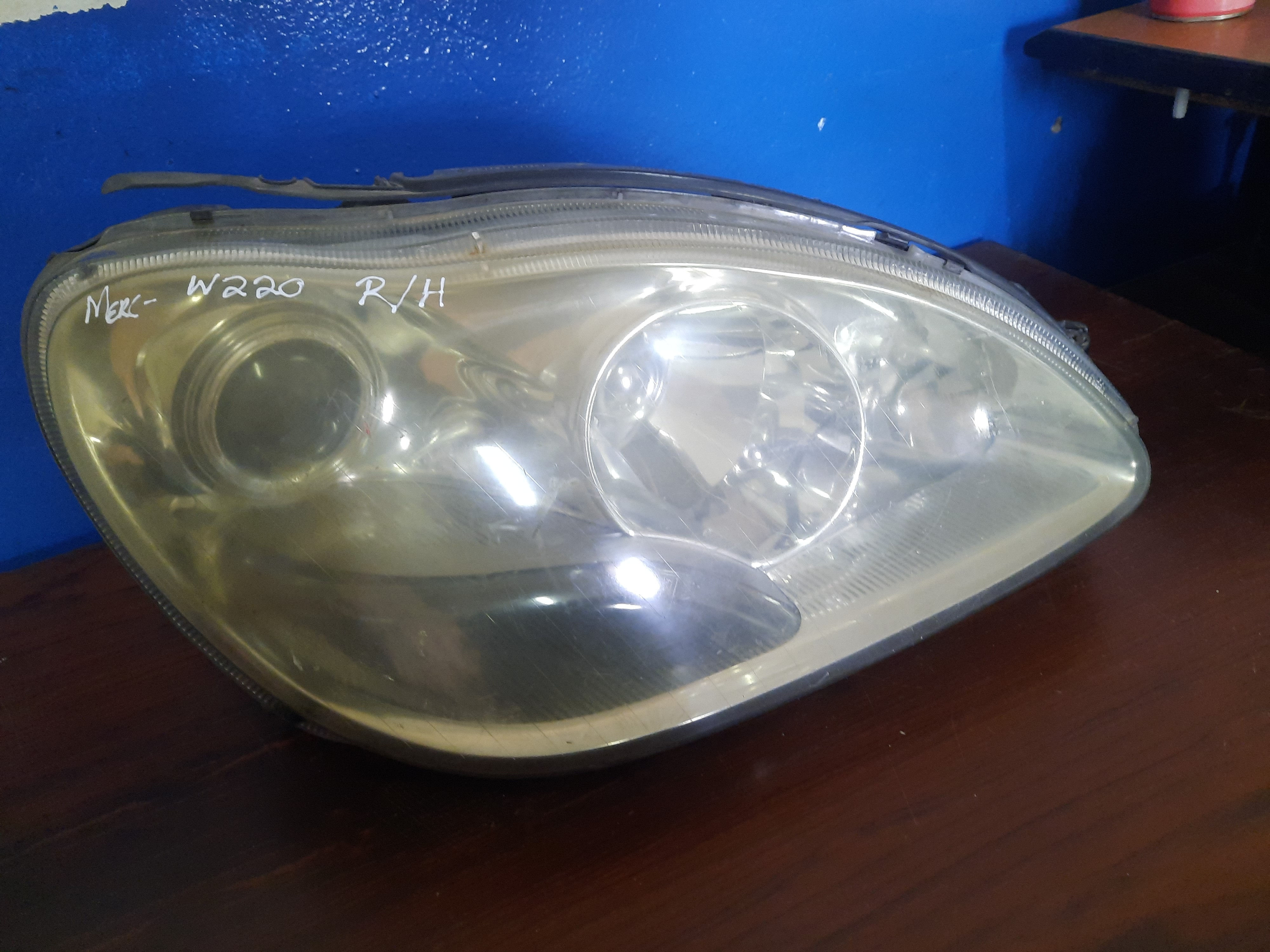 Mercedes-Benz W220 Right Light complete