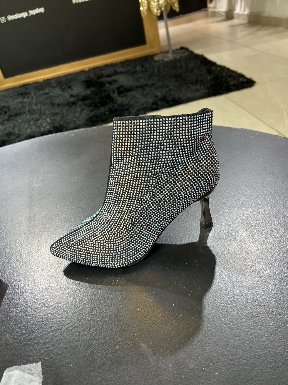 Miniatura: BOTAS CON BRILLANTES 