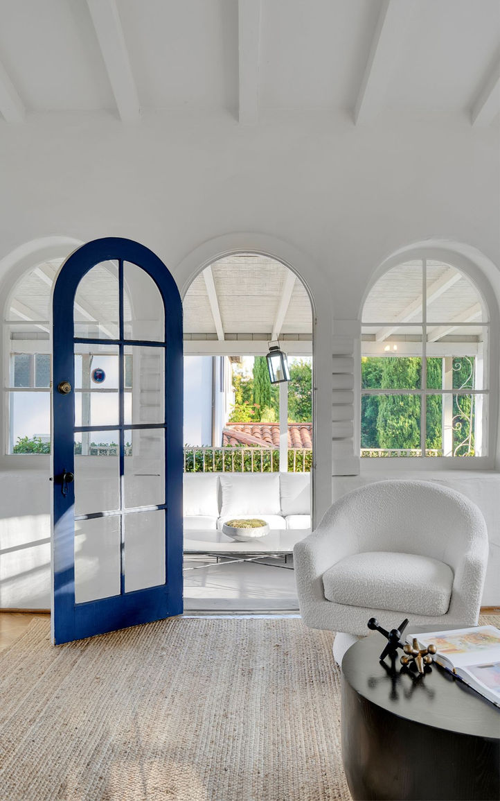 Exterior photo of a 1920s West LA home for lease in a real estate listing