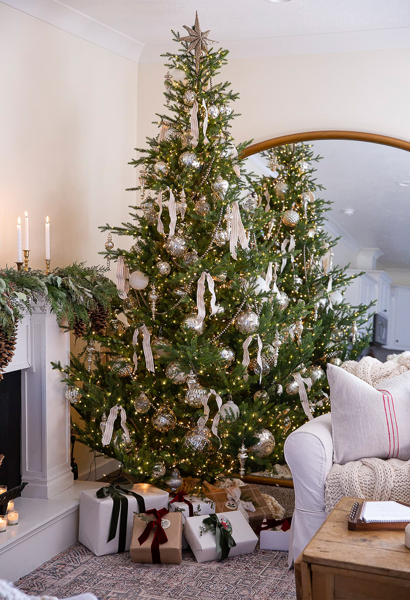 Weihnachtsfarben neu interpretiert: Unkonventionelle Farbpaletten für die Festtage