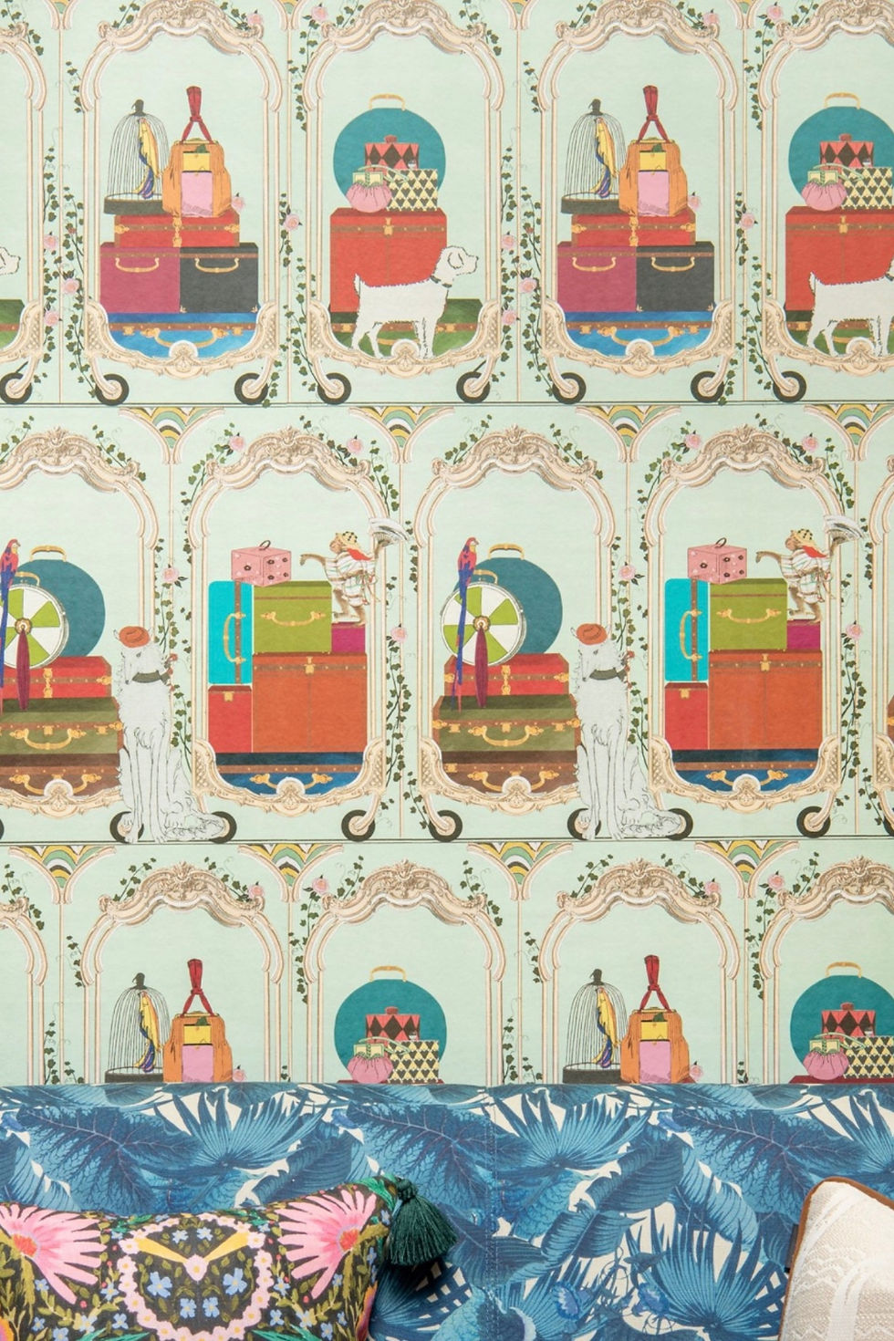 Miniaturbild: Wandtapete Fancy Trip Turquoise, Gelb oder Rosa. Kollektion Orient Express mit kontemporären Vintage-Illustrationen, 52x900cm