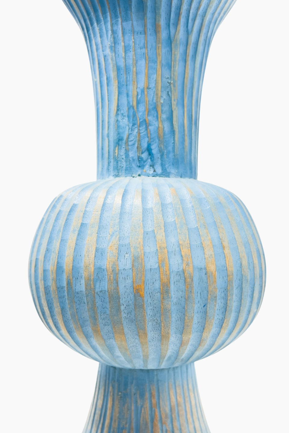 Dekorative Vase in Blau mit geschnitzten Details, H 36 cm