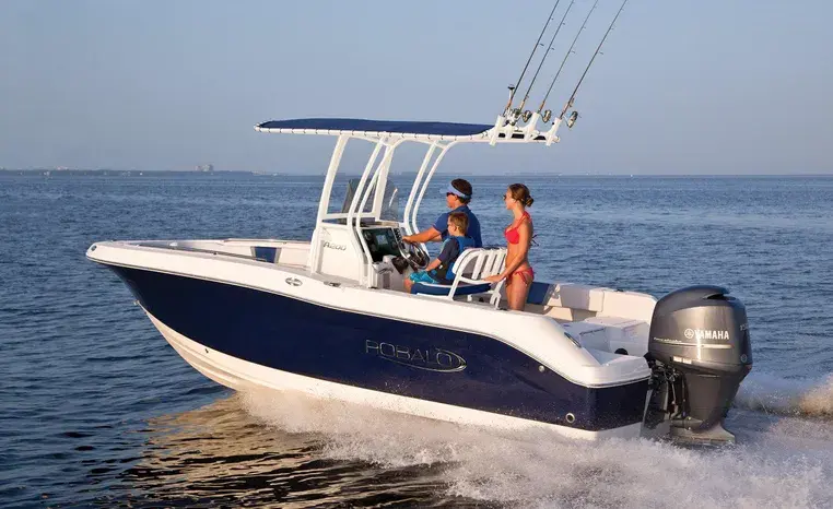 2026 Robalo R200 CC
