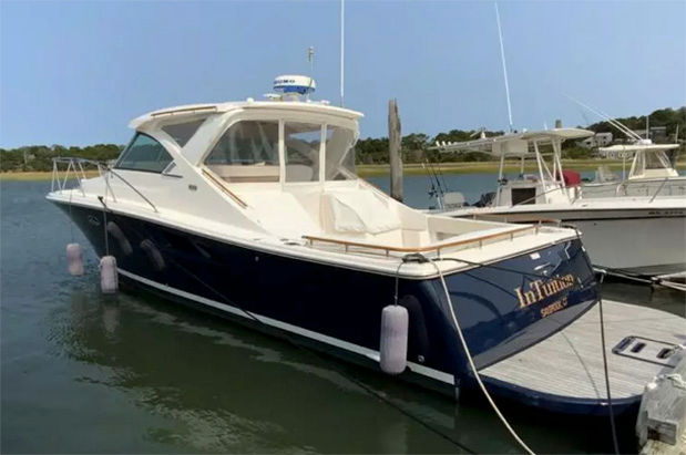 2013 Tiara 36