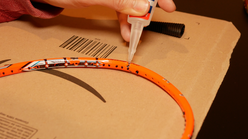 How to repair a broken badminton racket...using Superglue