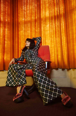 ADELAIDE TURNBULL - NOW & THEN - L'OFFICIEL INDIA