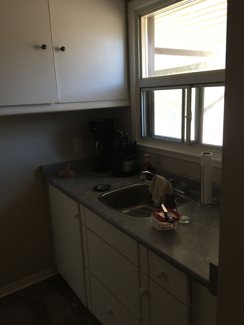 3a) Unit 2 Kitchen (before)